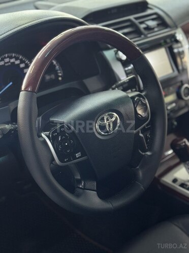 Toyota Camry-10