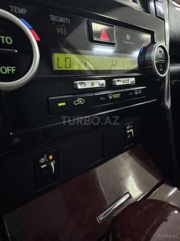Toyota Camry-21