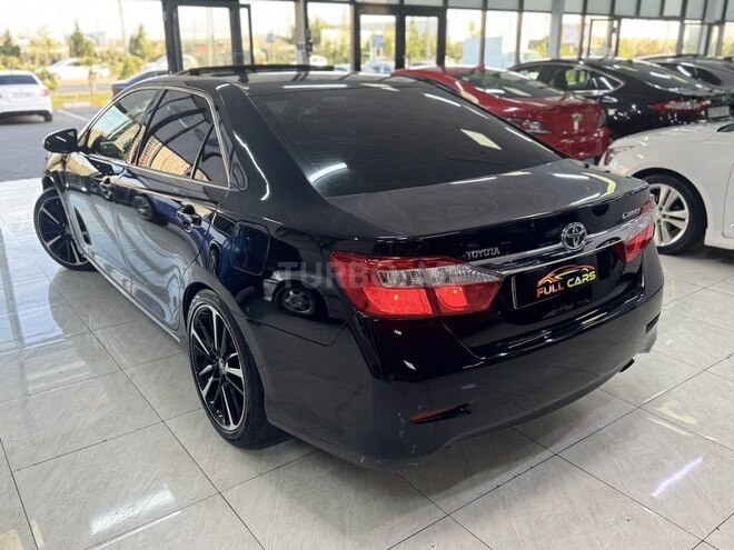 Toyota Camry-7