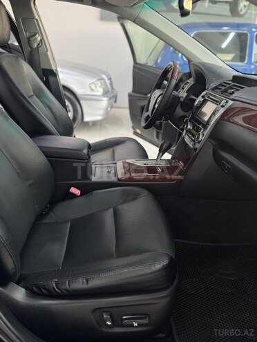 Toyota Camry-16
