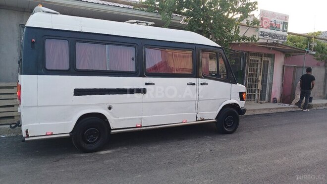 Mercedes 208 D 1991, 222,222 km - 2.3 л - Bakı
