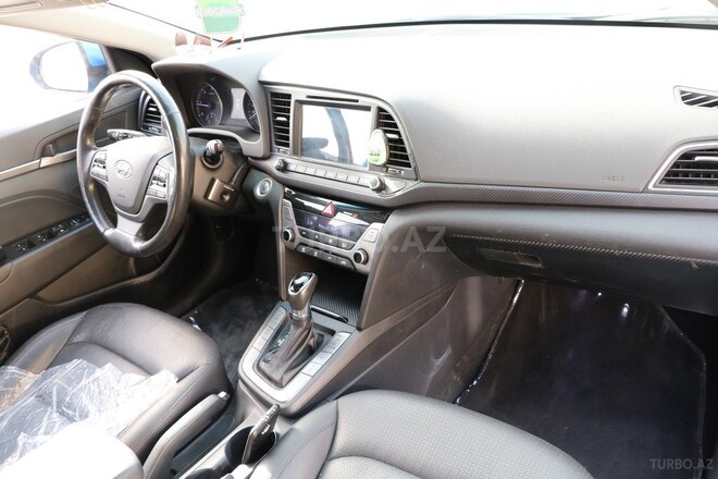 Hyundai Avante 2016, 153,500 km - 1.6 l - Bakı