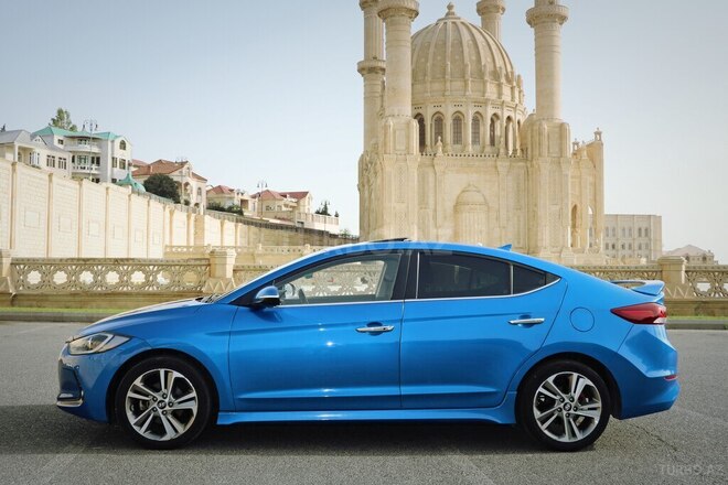 Hyundai Avante 2016, 153,500 km - 1.6 l - Bakı