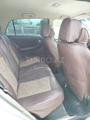 Toyota Corolla 2006, 180,000 km - 1.4 l - Qəbələ