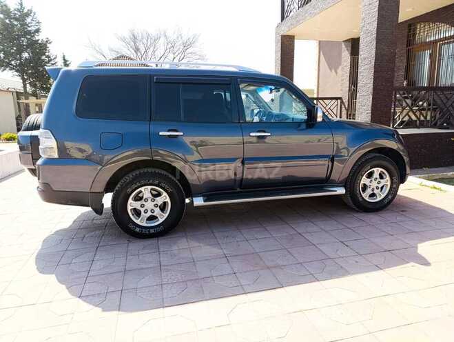 Mitsubishi Pajero 2007, 175,000 km - 3.0 l - Bakı