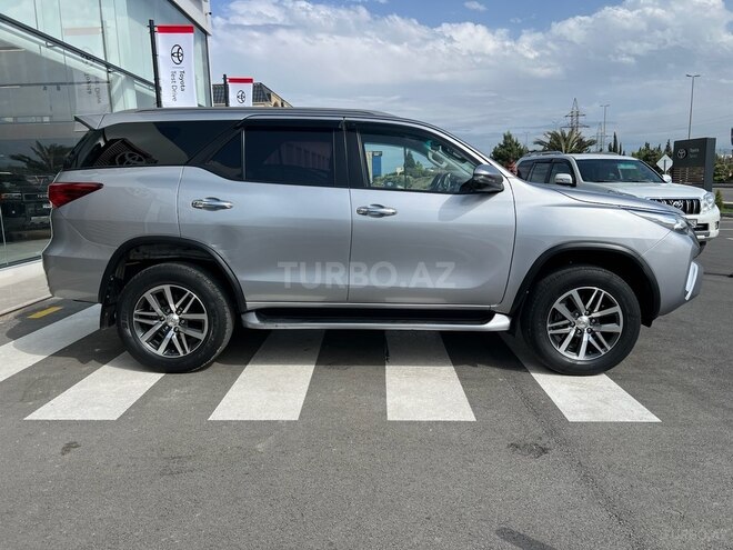 Toyota Fortuner 2018, 63,000 km - 2.7 l - Gəncə