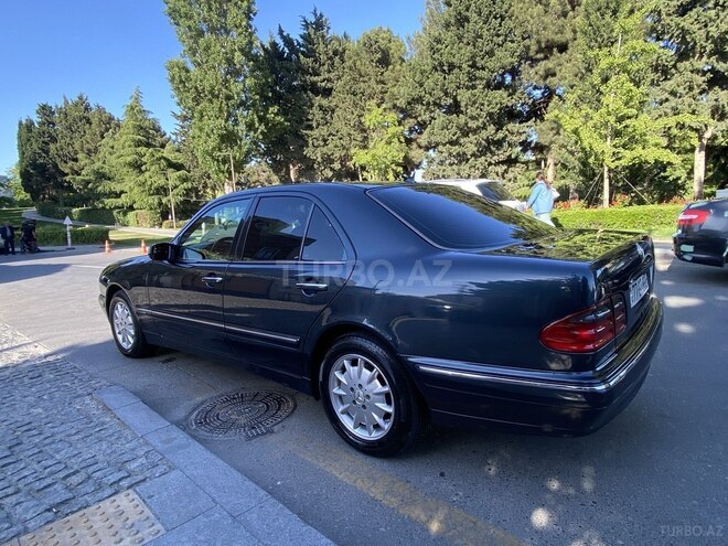 Mercedes E 220 d 1999, 310,940 km - 2.2 л - Bakı