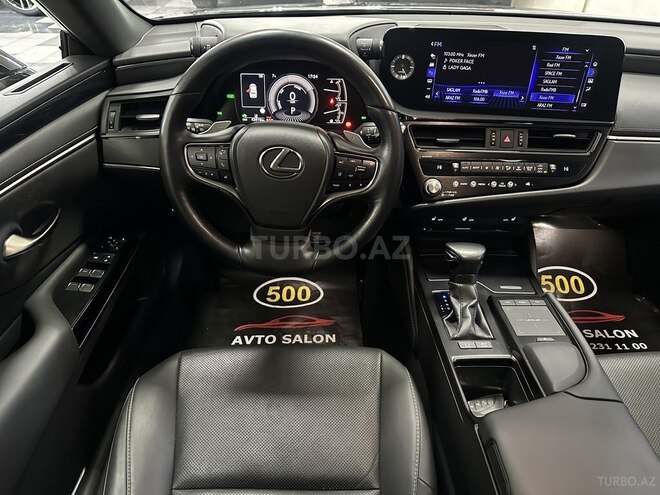 Lexus ES 300h-19