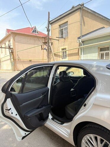 Toyota Camry 2018, 101,400 km - 2.5 l - Bakı