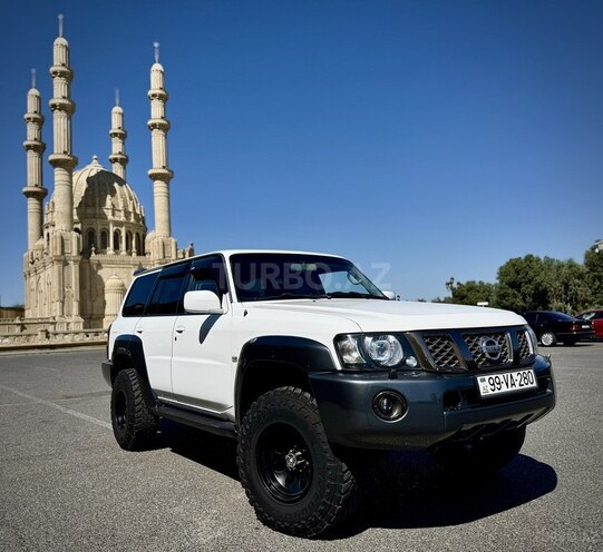 Nissan Patrol 2005, 285,000 km - 3.0 l - Bakı
