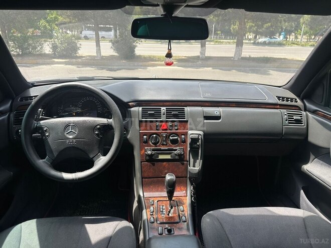 Mercedes E 220 d 2000, 258,000 km - 2.2 l - Sumqayıt