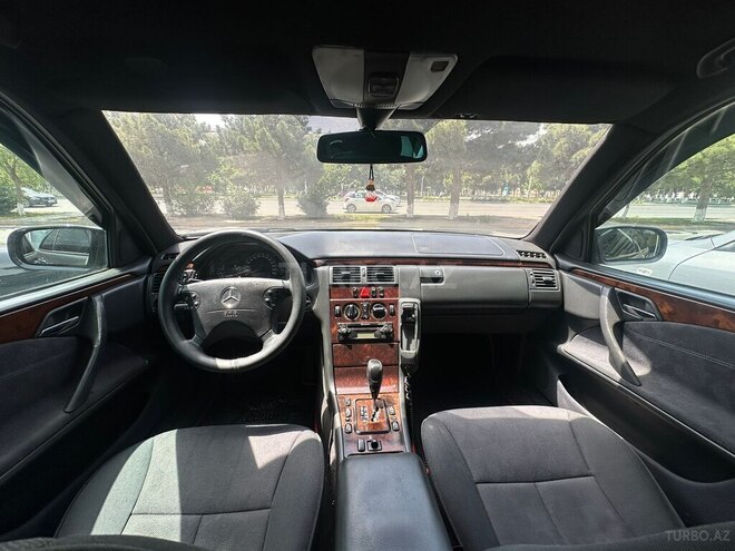 Mercedes E 220 d 2000, 258,000 km - 2.2 l - Sumqayıt