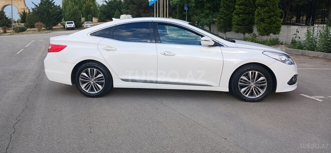 Hyundai Grandeur 2015, 146,000 km - 2.2 л - Bakı