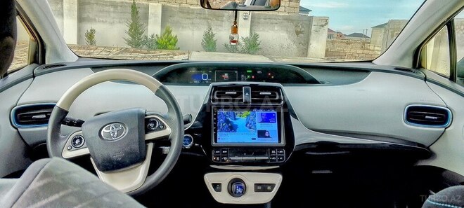 Toyota Prius 2018, 110,000 km - 1.8 l - Bakı