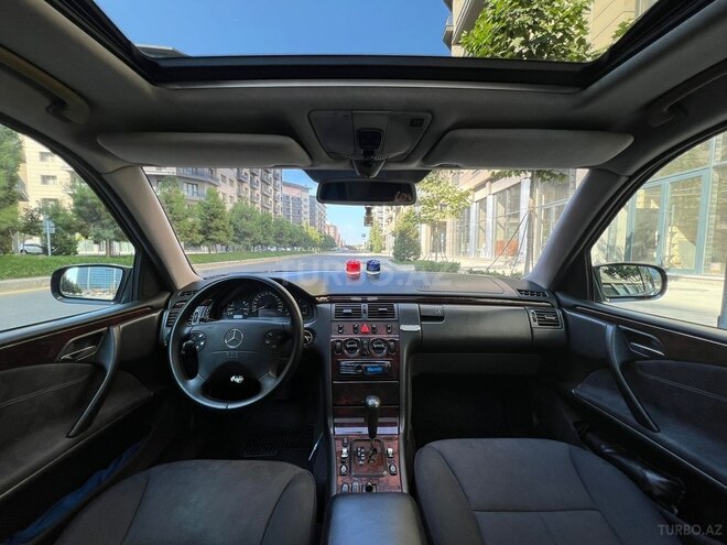Mercedes E 220 d 2000, 300,000 km - 2.2 l - Bakı