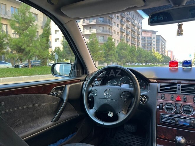 Mercedes E 220 d 2000, 300,000 km - 2.2 l - Bakı