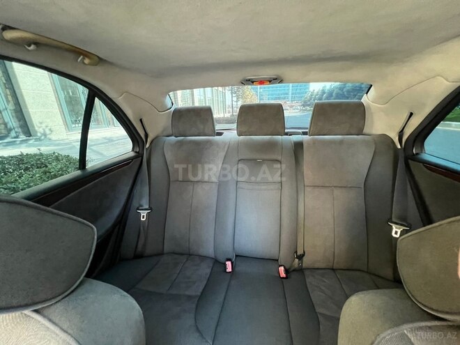 Mercedes E 220 d 2000, 300,000 km - 2.2 l - Bakı