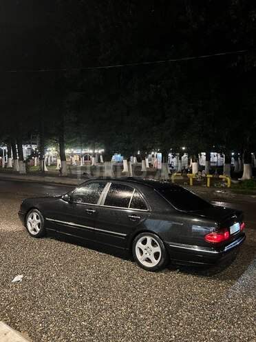 Mercedes E 220 d 2000, 300,000 km - 2.2 l - Bakı