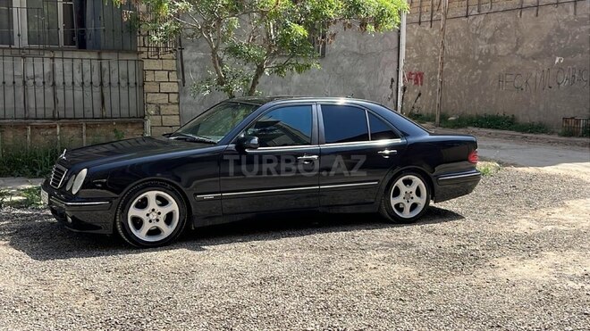 Mercedes E 220 d 2000, 300,000 km - 2.2 l - Bakı