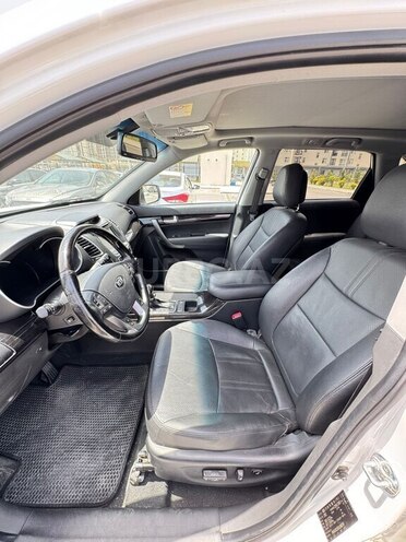 Kia Sorento-10