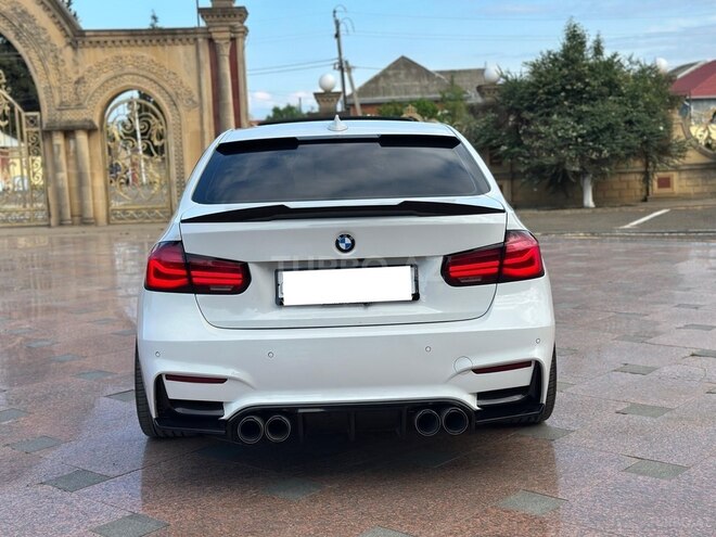 BMW 320-4