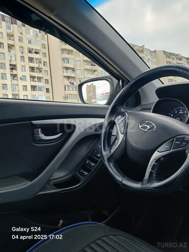 Hyundai Elantra 2015, 250,000 km - 1.8 л - Bakı