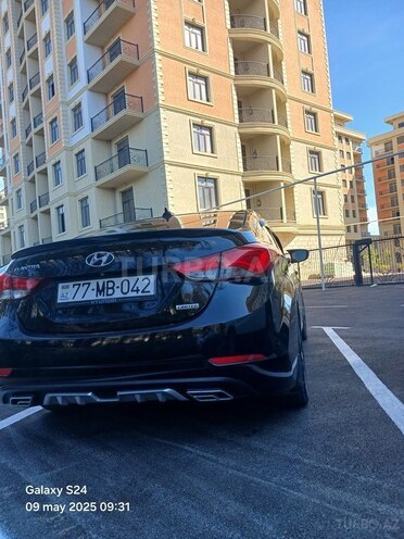 Hyundai Elantra 2015, 250,000 km - 1.8 л - Bakı