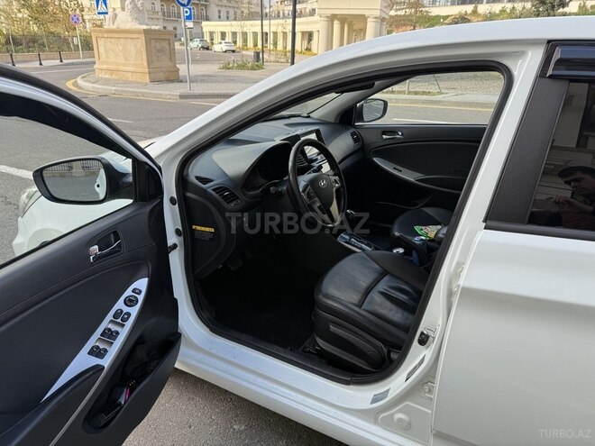 Hyundai Accent 2014, 220,000 km - 1.6 л - Bakı