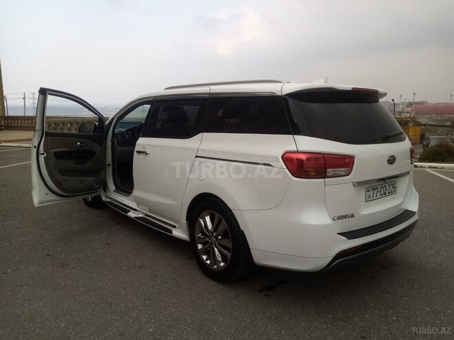 Kia Carnival 2016, 195,000 km - 2.2 l - Bakı