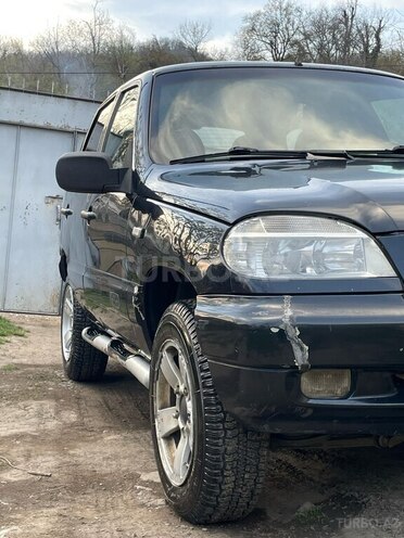 Chevrolet Niva 2007, 130,000 km - 1.7 l - Qax