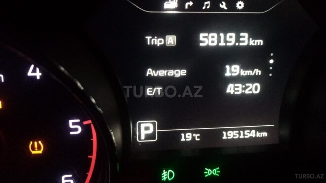 Kia Carnival 2016, 195,000 km - 2.2 l - Bakı