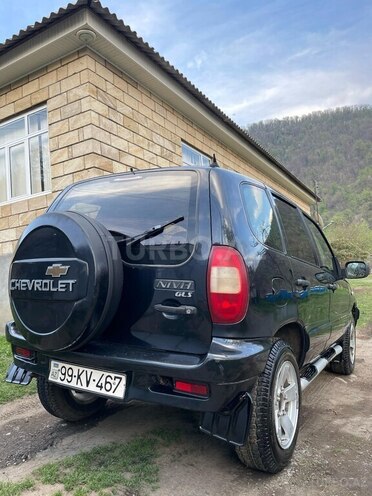 Chevrolet Niva 2007, 130,000 km - 1.7 l - Qax