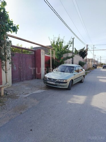 Opel Vectra 1995, 352,000 km - 2.0 l - Bakı