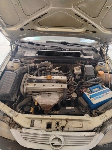 Opel Vectra 1995, 352,000 km - 2.0 l - Bakı