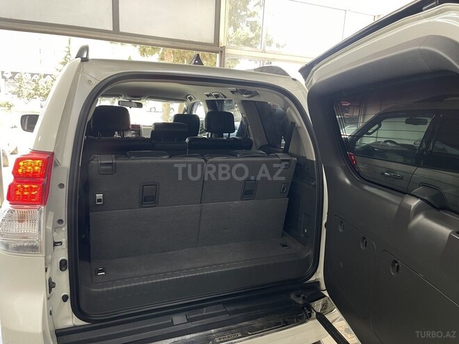Toyota Land Cruiser Prado-13