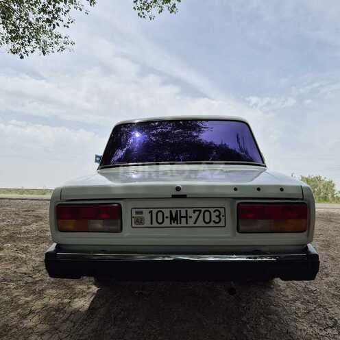 LADA (VAZ) 2107 2004, 35,000 km - 1.6 л - Salyan