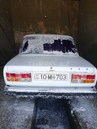 LADA (VAZ) 2107 2004, 35,000 km - 1.6 л - Salyan