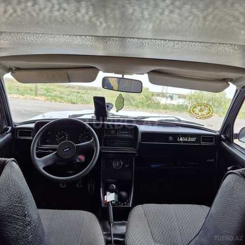 LADA (VAZ) 2107 2004, 35,000 km - 1.6 л - Salyan