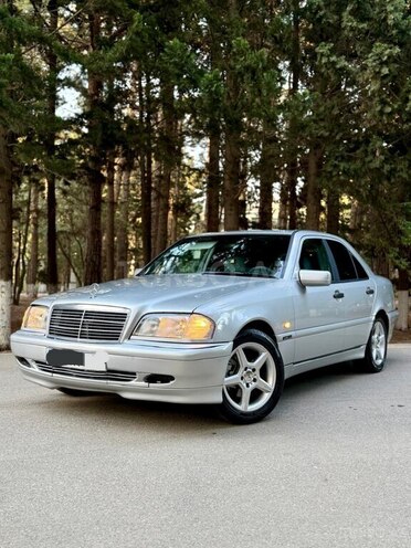 Mercedes C 200 1999, 321,452 km - 2.0 l - Bakı