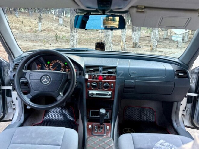 Mercedes C 200 1999, 321,452 km - 2.0 l - Bakı