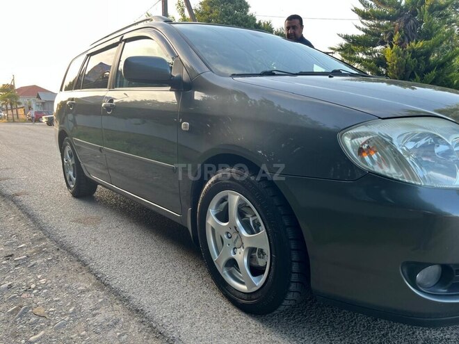 Toyota Corolla 2005, 230,000 km - 1.4 l - Masallı