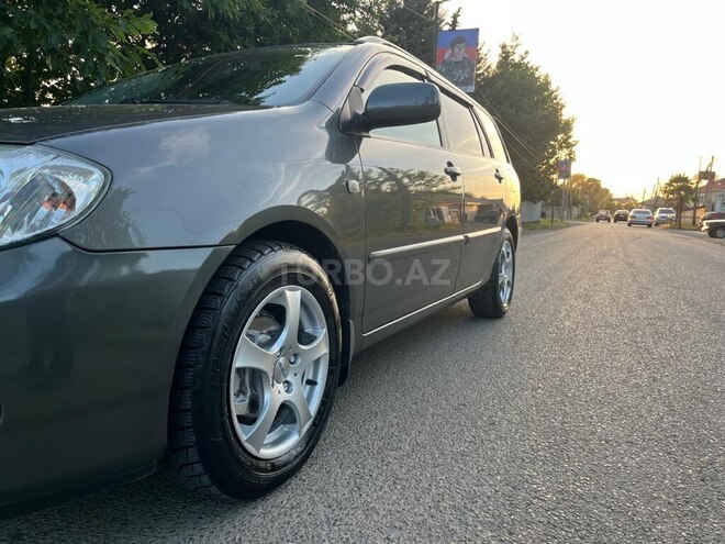 Toyota Corolla 2005, 230,000 km - 1.4 l - Masallı