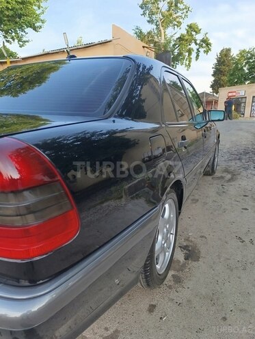 Mercedes C 240 1998, 150,000 km - 2.4 л - Qazax