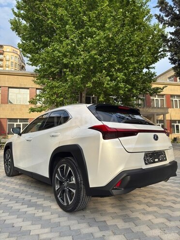 Lexus UX 250h 2021, 62,000 km - 2.0 l - Bakı