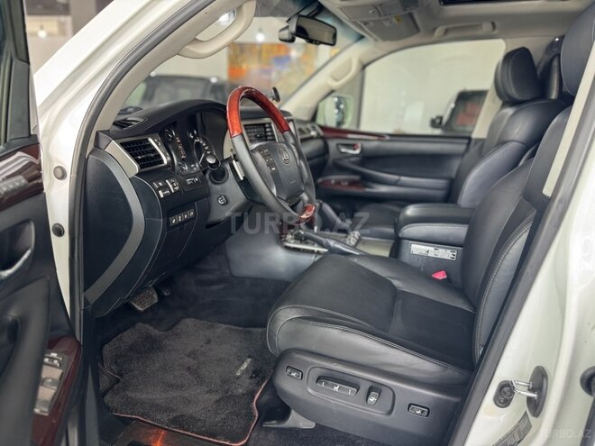 Lexus LX 570-9