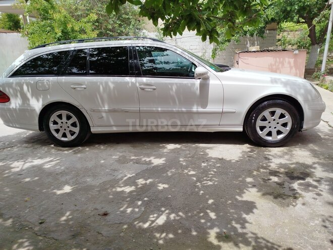 Mercedes E 220 d 2009, 421,000 km - 2.2 l - Bakı