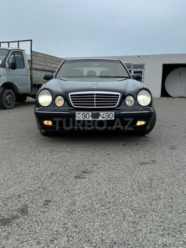 Mercedes E 220 d 1999, 195,626 km - 2.2 l - Bakı