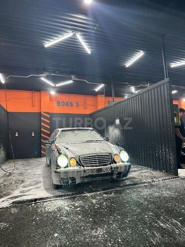 Mercedes E 220 d 1999, 195,626 km - 2.2 l - Bakı