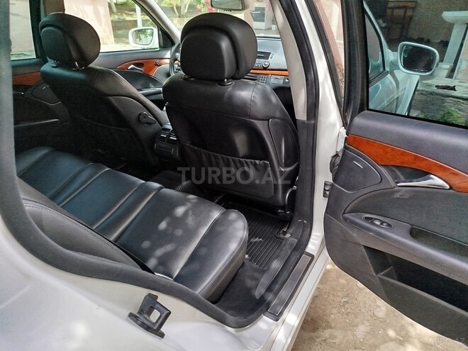 Mercedes E 220 d 2009, 421,000 km - 2.2 l - Bakı