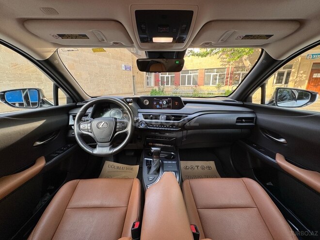 Lexus UX 250h 2021, 62,000 km - 2.0 l - Bakı